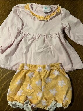 Stitchy Fish Light Pink Long-Sleeve Top with Orange Floral Bloomers